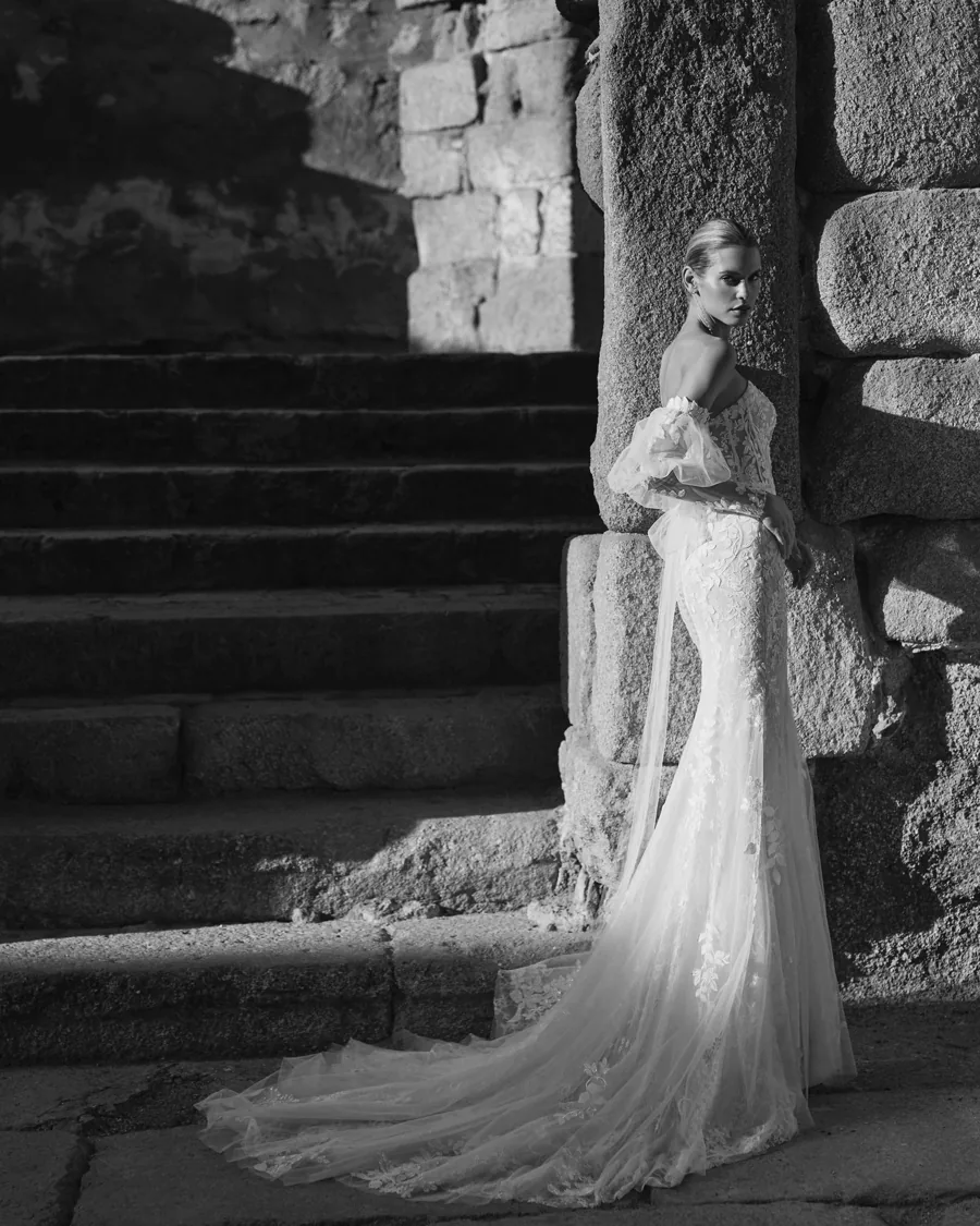 Robe de mariée Palmira, Adriana Alier, silhouette fourreau