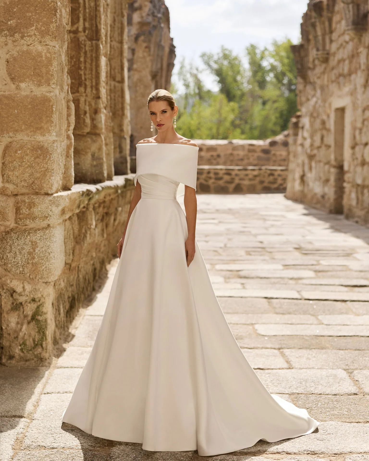 Robe de mariée Poppy, Adriana Alier, silhouette princesse
