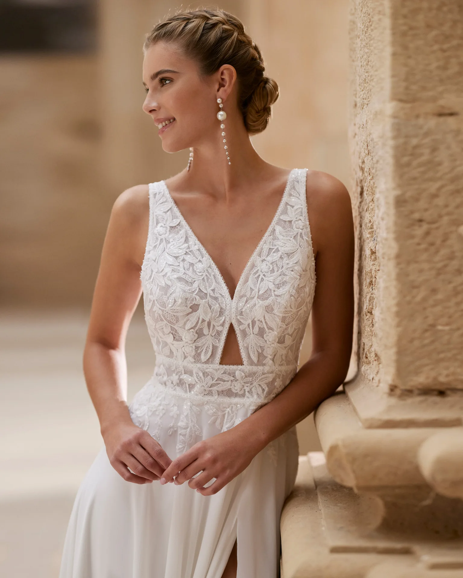 Robe de mariée Harmony, Alma Novia, silhouette fluide