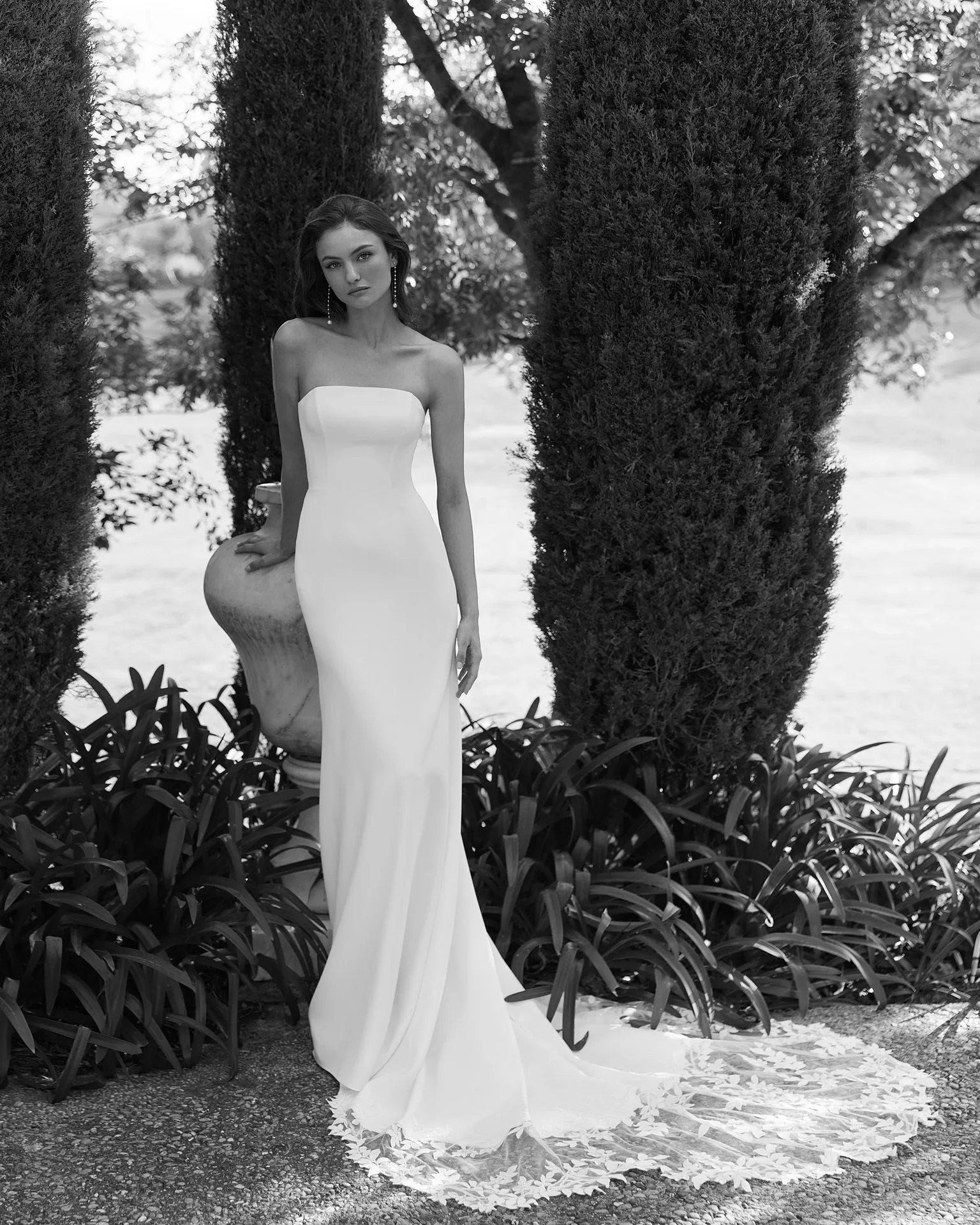 Robe de mariée Mariona, Alma Novia, silhouette fourreau