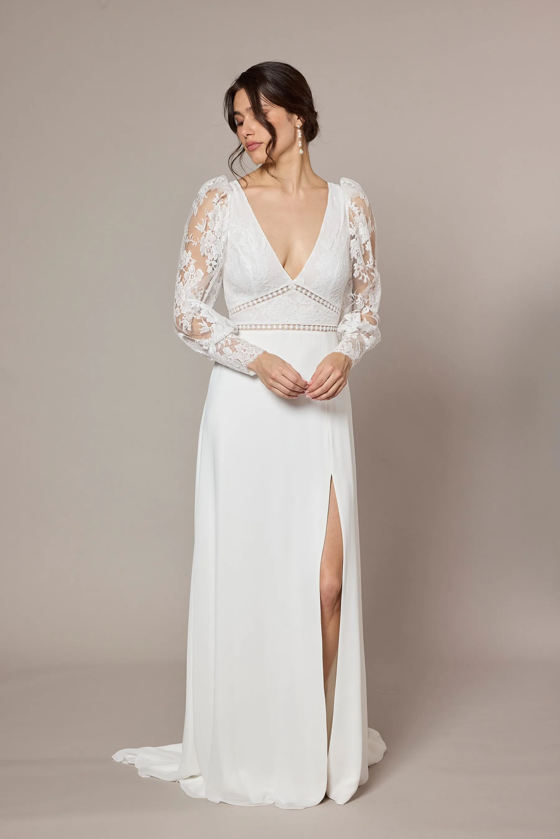 Robe de mariée Aurore, Lambert Créations, silhouette fluide