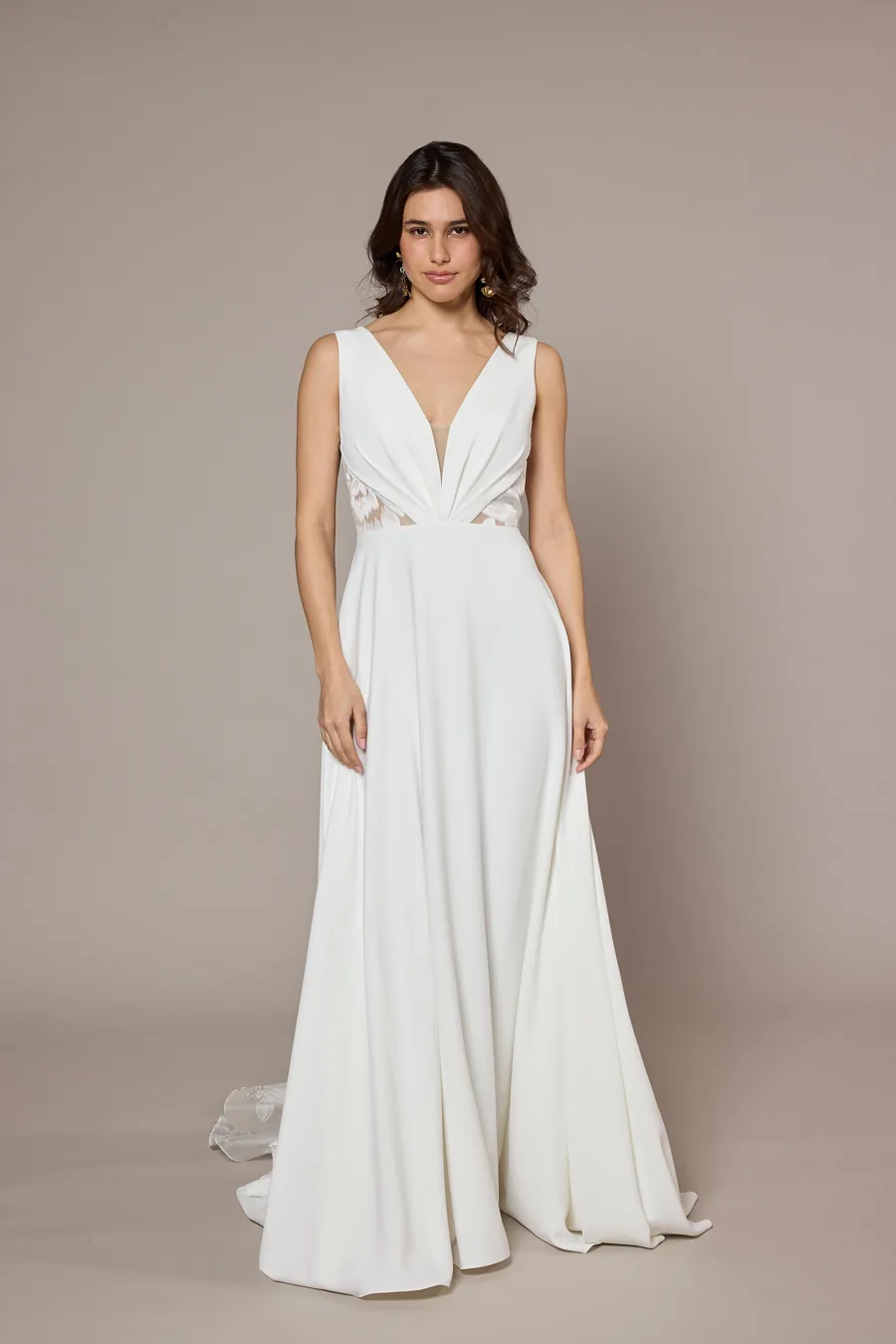 Robe de mariée Calypso, Lambert Créations, silhouette fluide