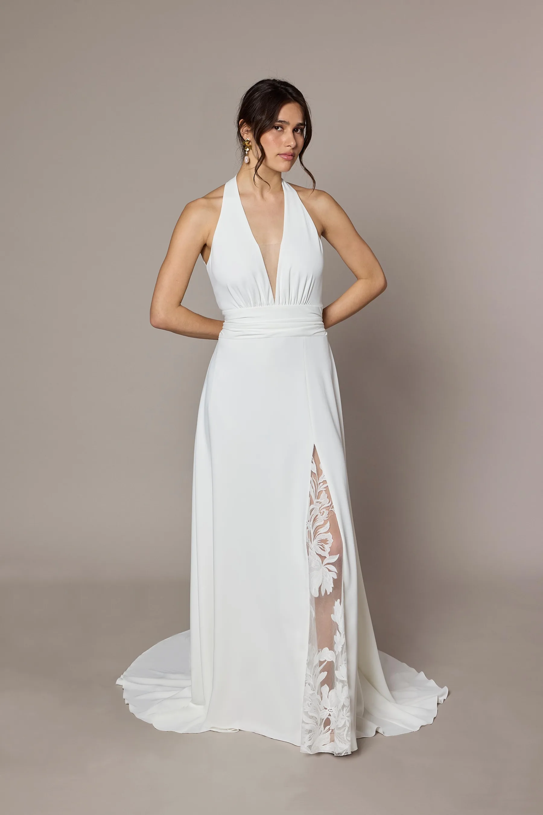 Robe de mariée Mistral, Lambert Créations, silhouette fluide