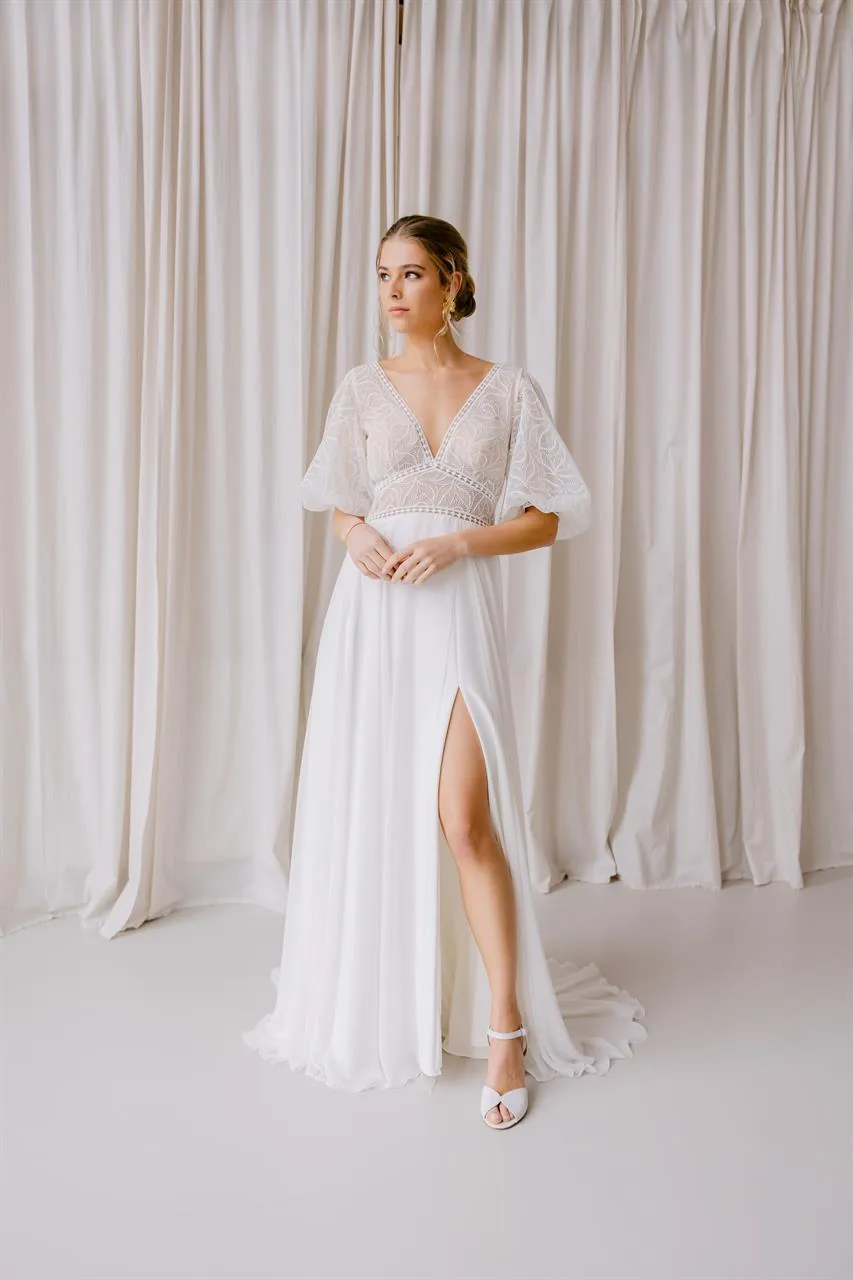 Robe de mariée Andromeda, Rembo Atelier, silhouette fluide