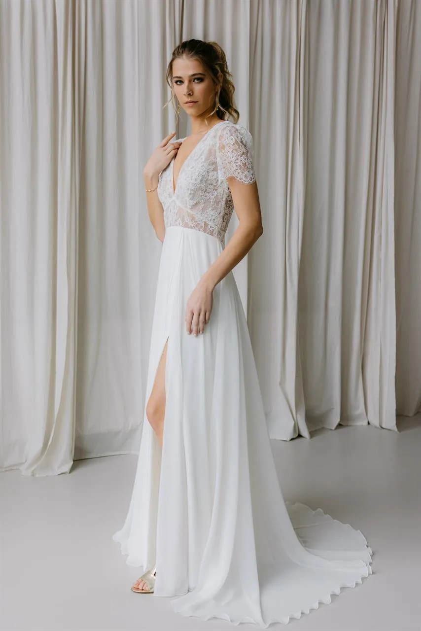 Robe de mariée Vega, Rembo Atelier, silhouette fluide